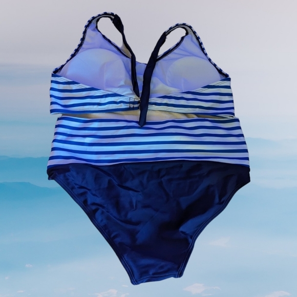 Women's 2 Piece Swimsuit, Large - Picture 4 of 6